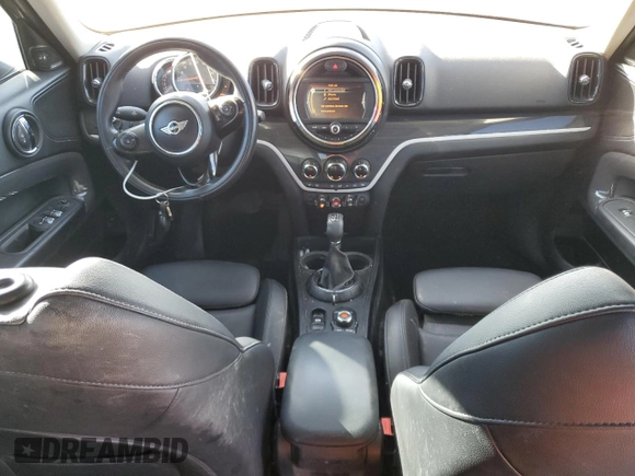 2017 MINI Countryman Cooper S with VIN WMZYT5C38H3D79260, listed as a Copart auction lot 86428984 with 110,407 mi miles and Salvage title. Bid and sale history available at DreamBid. Image 8.