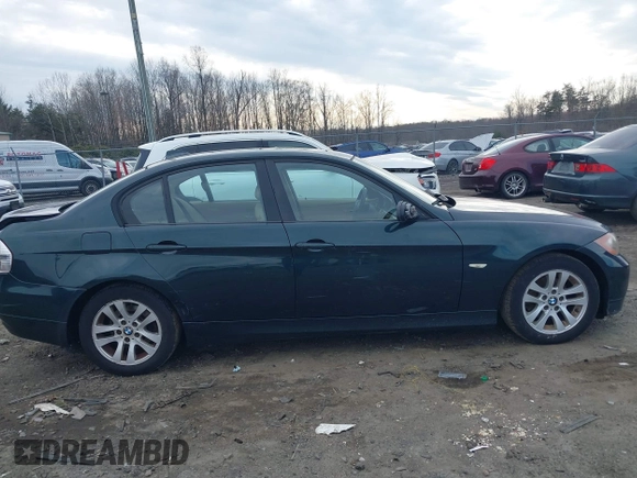 2006 BMW 3 Series 325xi with VIN WBAVD13516KT79513, listed as a IAAI auction lot 41609704 with 116,883 mi miles. Bid and sale history available at carsss.com. Image 13.