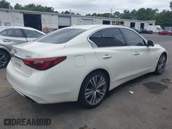 2019 Infiniti Q50 3.0t LUXE with VIN JN1EV7AR7KM590502, listed as a IAAI auction lot 40204876 with 42,788 mi miles. Bid and sale history available at carsss.com. Image 4.