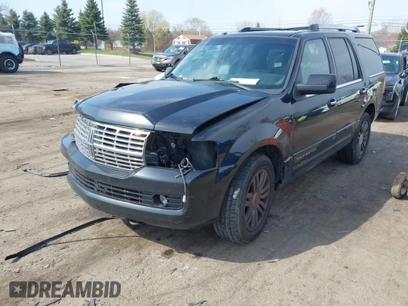 2014 Lincoln Navigator z VIN 5LMJJ2J53EEL08886, wystawiony jako IAAI lot #41971904 z przebiegiem 140 190 mil mil oraz . Historia ofert i sprzedaży dostępna na DreamBid. Obrazek 2.