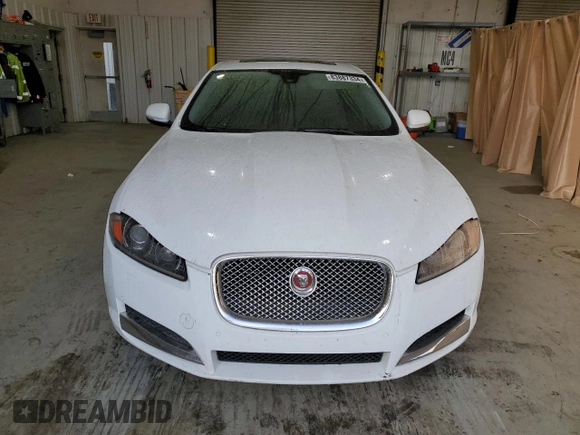 2015 Jaguar XF T Premium with VIN SAJWA0FS3FPU67494, listed as a Copart auction lot 83887334 with 112,379 mi miles and Salvage Title. Bid and sale history available at carsss.com. Image 5.