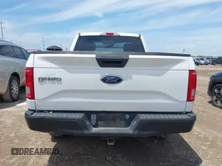 2017 Ford F-150 XL с VIN 1FTMF1C88HFA30489, выставлен на аукционе IAAI как лот 42481244 с пробегом 225 026 миль миль и . История ставок и продаж доступна на DreamBid. Изображение 16.