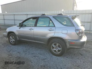 2001 Lexus RX 300 with VIN JTJGF10U010095633, listed as a Copart auction lot 79744634 with 186,324 mi miles and Salvage Title. Bid and sale history available at carsss.com. Image 2.