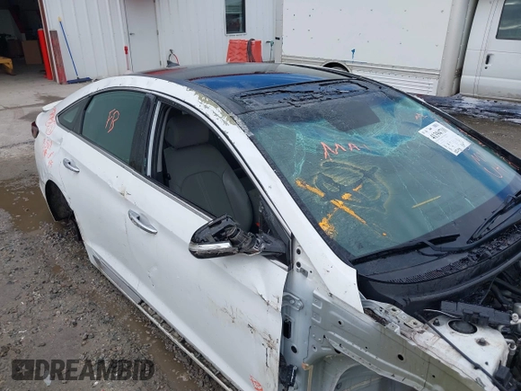 2015 Hyundai Sonata Limited with VIN 5NPE34AF0FH014757, listed as a IAAI auction lot 41394710 with 102,481 mi miles and . Bid and sale history available at carsss.com. Image 18.