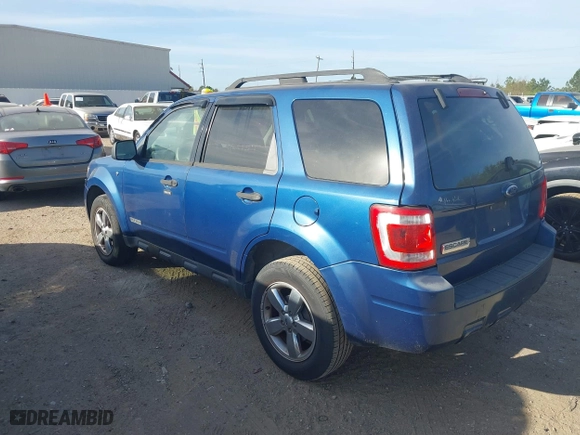 2008 Ford Escape XLT with VIN 1FMCU03148KE77063, listed as a IAAI auction lot 41815059 with 160,000 mi miles. Bid and sale history available at carsss.com. Image 3.