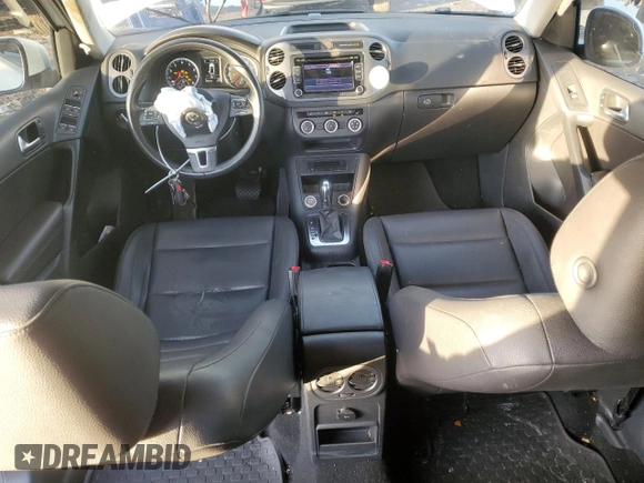 2014 Volkswagen Tiguan SEL с VIN WVGAV3AX2EW552280, выставлен на аукционе Copart как лот 85222224 с пробегом 109 761 миль миль и Списание • Salvage title. История ставок и продаж доступна на DreamBid. Изображение 8.