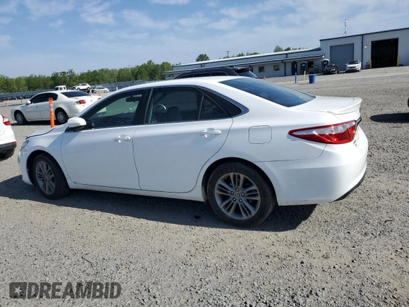 2015 Toyota Camry XLE with VIN 4T1BF1FK5FU013037, listed as a Copart auction lot 53012565 with 75,204 mi miles and Salvage Title. Bid and sale history available at carsss.com. Image 2.