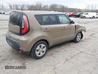 2015 Kia Soul with VIN KNDJN2A23F7117489, listed as a IAAI auction lot 42001717 with 171,816 mi miles and . Bid and sale history available at DreamBid. Image 4.