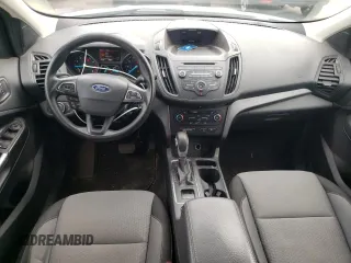 2018 Ford Escape SE z VIN 1FMCU9GDXJUA71940, wystawiony jako Copart lot #55891775 z przebiegiem 117 298 mil mil oraz Tytuł czysty. Historia ofert i sprzedaży dostępna na DreamBid. Obrazek 8.