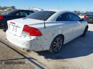 2012 Volvo C70 T5 with VIN YV1672MC4CJ125517, listed as a IAAI auction lot 41732009 with 122,956 mi miles. Bid and sale history available at carsss.com. Image 4.