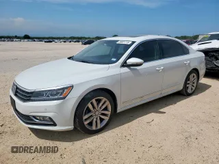 2017 Volkswagen Passat SE with VIN 1VWGT7A33HC017681, listed as a Copart auction lot 59831715 with 97,209 mi miles and Clean title. Bid and sale history available at DreamBid. Image 1.