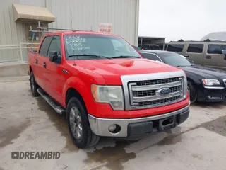 2013 Ford F-150 XL with VIN 1FTFW1CF9DFD40152, listed as a IAAI auction lot 41882996 with 353,993 mi miles. Bid and sale history available at carsss.com. Image 1.