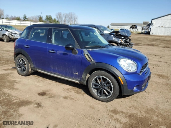 2015 MINI Cooper Countryman S with VIN WMWZC5C58FWP47318, listed as a Copart auction lot 49722375 with 141,955 mi miles and Clean Title. Bid and sale history available at carsss.com. Image 4.