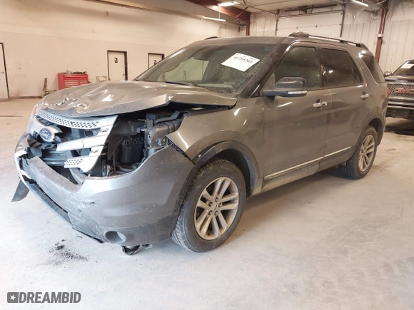 2014 Ford Explorer XLT with VIN 1FM5K8D81EGB57934, listed as a IAAI auction lot 41755203 with 138,265 mi miles. Bid and sale history available at carsss.com. Image 17.