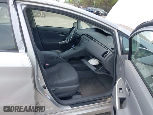 2011 Toyota Prius I with VIN JTDKN3DU9B1403223, listed as a IAAI auction lot 42171753 with 47,928 mi miles and . Bid and sale history available at DreamBid. Image 5.