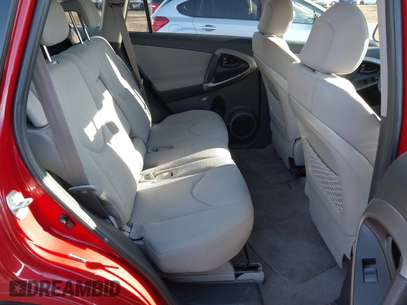 2007 Toyota RAV4 Limited with VIN JTMBK31V076027687, listed as a IAAI auction lot 41592704 with 247,113 mi miles. Bid and sale history available at carsss.com. Image 8.