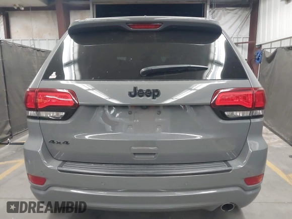 2020 Jeep Grand Cherokee Altitude z VIN 1C4RJFAG0LC163818, wystawiony jako IAAI lot #42009857 z przebiegiem 77 843 mil mil oraz . Historia ofert i sprzedaży dostępna na DreamBid. Obrazek 16.