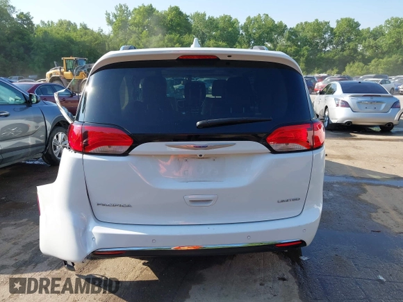 2020 Chrysler Pacifica Limited with VIN 2C4RC1GG1LR176086, listed as a IAAI auction lot 42255135 with 85,334 mi miles and . Bid and sale history available at DreamBid. Image 16.