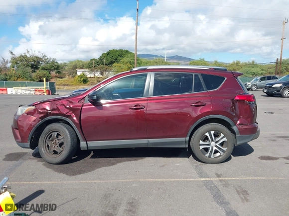 2017 Toyota RAV4 LE with VIN JTMZFREV1HD101924, listed as a IAAI auction lot 41255565 with 204,092 mi miles. Bid and sale history available at carsss.com. Image 14.