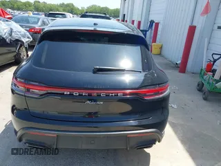 2022 Porsche Macan with VIN WP1AA2A51NLB05822, listed as a IAAI auction lot 39567077 with 54,527 mi miles. Bid and sale history available at carsss.com. Image 16.