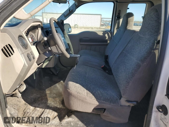 2010 Ford F-250 with VIN 1FTSX2AR4AEA19958, listed as a Copart auction lot 86296244 with 122,349 mi miles and Clean title. Bid and sale history available at DreamBid. Image 7.