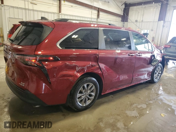 2023 Toyota Sienna XLE with VIN 5TDYSKFC7PS077336, listed as a Copart auction lot 58847185 with 37,197 mi miles and Salvage title. Bid and sale history available at DreamBid. Image 3.
