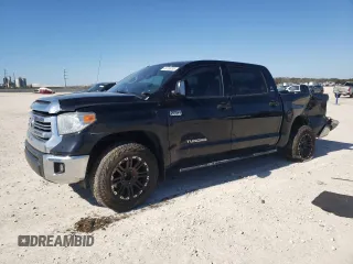 2016 Toyota Tundra SR5 z VIN 5TFEW5F16GX194908, wystawiony jako Copart lot #46736205 z przebiegiem Nie podano mil oraz Szkoda całkowita • Salvage title. Historia ofert i sprzedaży dostępna na DreamBid. Obrazek 1.