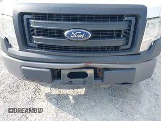 2013 Ford F-150 XL z VIN 1FTMF1CM6DFC50916, wystawiony jako IAAI lot #42417092 z przebiegiem 274 435 mil mil oraz . Historia ofert i sprzedaży dostępna na DreamBid. Obrazek 21.