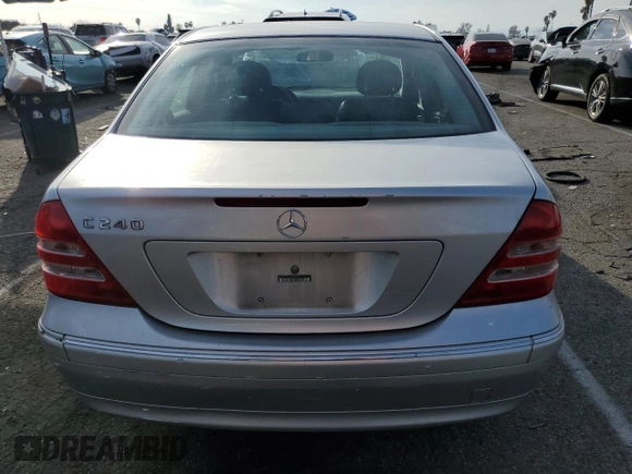 2003 Mercedes-Benz C 240 с VIN WDBRF61J43F336332, выставлен на аукционе Copart как лот 45718375 с пробегом 158 722 миль миль и Списание • Salvage title. История ставок и продаж доступна на DreamBid. Изображение 6.