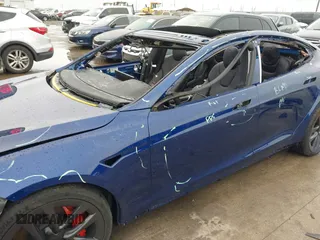 2021 Tesla Model S Plaid with VIN 5YJSA1E60MF440042, listed as a IAAI auction lot 41563347 with 40,981 mi miles. Bid and sale history available at carsss.com. Image 20.