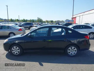 2009 Hyundai Elantra SE z VIN KMHDU46D39U670425, wystawiony jako IAAI lot #42094937 z przebiegiem 174 545 mil mil oraz . Historia ofert i sprzedaży dostępna na DreamBid. Obrazek 15.