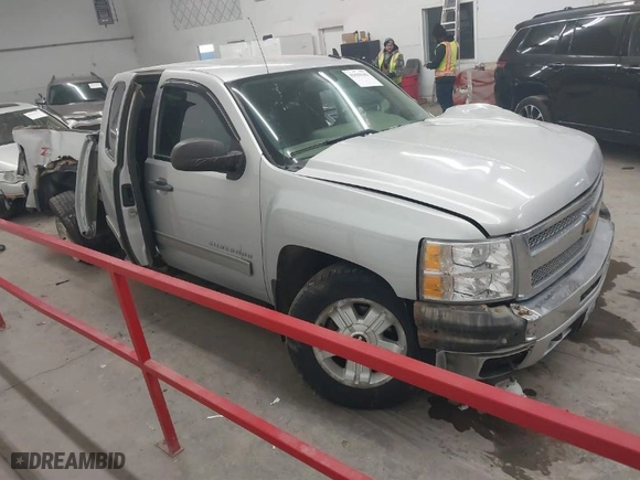 2012 Chevrolet Silverado 1500 LT with VIN 1GCRKSE79CZ242529, listed as a IAAI auction lot 41630182 with 161,617 mi miles. Bid and sale history available at carsss.com. Image 1.