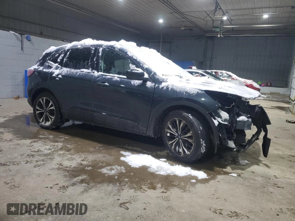 2022 Ford Escape SE z VIN 1FMCU9G68NUB61479, wystawiony jako Copart lot #44100645 z przebiegiem Nie podano mil oraz Szkoda całkowita • Salvage title. Historia ofert i sprzedaży dostępna na DreamBid. Obrazek 4.