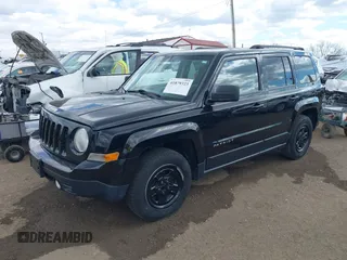 2014 Jeep Patriot Sport with VIN 1C4NJPBA4ED844253, listed as a IAAI auction lot 41879323 with 170,551 mi miles and . Bid and sale history available at carsss.com. Image 18.