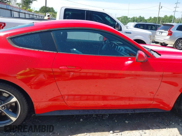 2015 Ford Mustang EcoBoost z VIN 1FA6P8TH3F5337916, wystawiony jako IAAI lot #42176893 z przebiegiem 120 757 mil mil oraz . Historia ofert i sprzedaży dostępna na DreamBid. Obrazek 13.