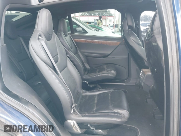 2016 Tesla Model X 70D z VIN 5YJXCBE29GF018794, wystawiony jako IAAI lot #42129574 z przebiegiem 51 814 mil mil oraz . Historia ofert i sprzedaży dostępna na DreamBid. Obrazek 8.