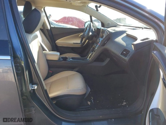 2011 Chevrolet Volt with VIN 1G1RD6E49BU101844, listed as a IAAI auction lot 41333980 with 152,276 mi miles. Bid and sale history available at carsss.com. Image 5.