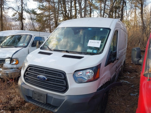 2018 Ford Transit Van with VIN 1FTBW2CM3JKA90543, listed as a IAAI auction lot 41439788 with 83,135 mi miles. Bid and sale history available at carsss.com. Image 16.