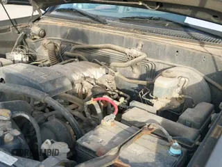 2004 Toyota Tundra Limited с VIN 5TBET38144S451620, выставлен на аукционе IAAI как лот 41399718 с пробегом 198 808 миль миль и . История ставок и продаж доступна на DreamBid. Изображение 18.