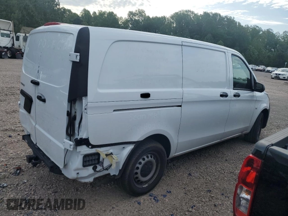 2023 Mercedes-Benz Metris Cargo z VIN W1YV0BEY9P4267409, wystawiony jako Copart lot #51648415 z przebiegiem 10 525 mil mil oraz Szkoda całkowita • Salvage title. Historia ofert i sprzedaży dostępna na DreamBid. Obrazek 3.