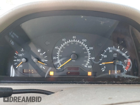 2000 Mercedes-Benz C 230 Kompressor with VIN WDBHA24G1YA835516, listed as a Copart auction lot 82915994 with Not Provided miles and Salvage Title. Bid and sale history available at carsss.com. Image 9.