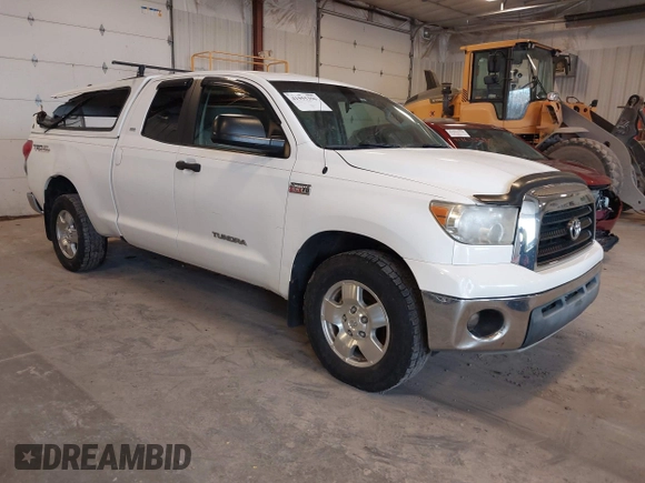 2008 Toyota Tundra z VIN 5TBBV54188S502587, wystawiony jako IAAI lot #41955396 z przebiegiem 155 718 mil mil oraz . Historia ofert i sprzedaży dostępna na DreamBid. Obrazek 1.