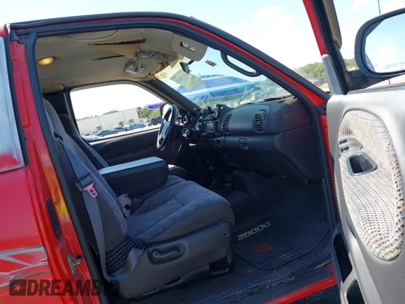2000 Dodge 1500 with VIN 1B7HF13Z2YJ102259, listed as a IAAI auction lot 41795843 with 123,827 mi miles and . Bid and sale history available at DreamBid. Image 5.