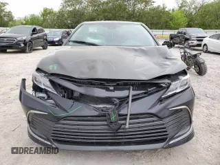 2023 Toyota Camry LE z VIN 4T1C11AK4PU176564, wystawiony jako Copart lot #53727375 z przebiegiem 20 402 mil mil oraz Szkoda całkowita • Salvage title. Historia ofert i sprzedaży dostępna na DreamBid. Obrazek 5.