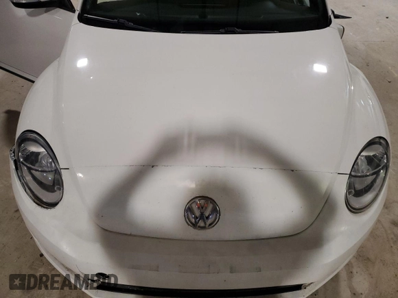 2012 Volkswagen Beetle 2.5L PZEV with VIN 3VWJP7AT3CM610930, listed as a Copart auction lot 79702664 with 0 mi miles and Salvage Title. Bid and sale history available at carsss.com. Image 13.