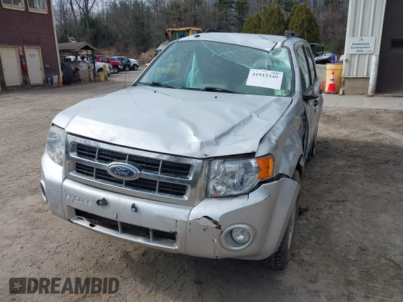 2010 Ford Escape Hybrid z VIN 1FMCU5K33AKC89835, wystawiony jako IAAI lot #41915349 z przebiegiem 125 659 mil mil oraz . Historia ofert i sprzedaży dostępna na DreamBid. Obrazek 6.