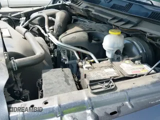 2019 Ram 1500 Big Horn z VIN 1C6RR6LT1KS627200, wystawiony jako IAAI lot #43081005 z przebiegiem 55 107 mil mil oraz . Historia ofert i sprzedaży dostępna na DreamBid. Obrazek 22.