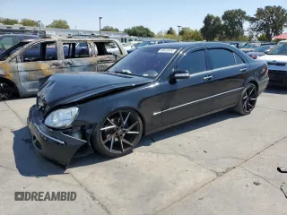 2004 Mercedes-Benz S-Class 4.3L with VIN WDBNG70J54A392247, listed as a Copart auction lot 69625334 with 223,233 mi miles and Salvage Title. Bid and sale history available at carsss.com. Image 1.