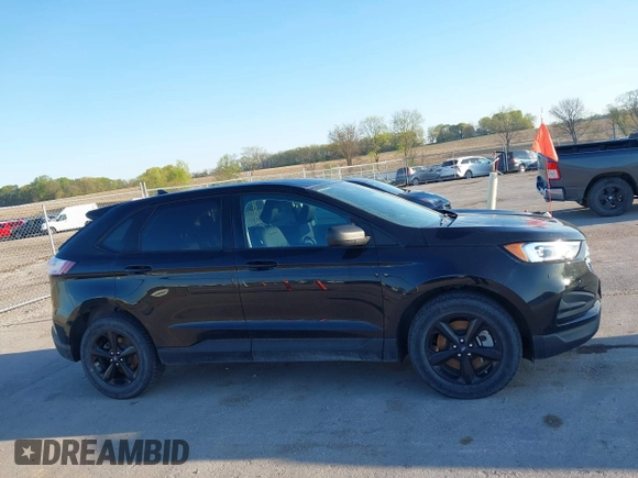 2021 Ford Edge SE with VIN 2FMPK3G90MBA18643, listed as a IAAI auction lot 42180730 with 44,923 mi miles and . Bid and sale history available at DreamBid. Image 14.