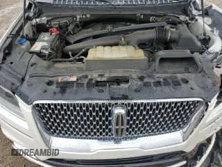 2019 Lincoln Navigator Black Label z VIN 5LMJJ2TT0KEL21795, wystawiony jako Copart lot #61016525 z przebiegiem 65 751 mil mil oraz Szkoda całkowita • Salvage title. Historia ofert i sprzedaży dostępna na DreamBid. Obrazek 12.